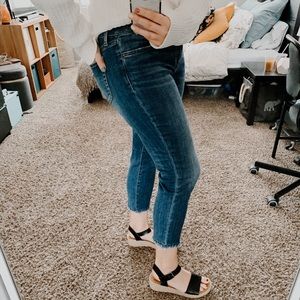 Cropped Joe’s Jeans